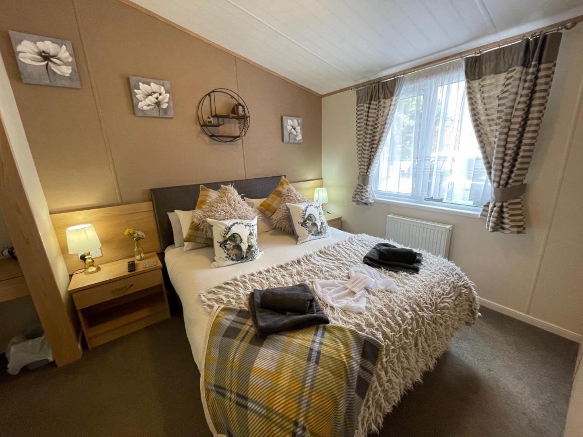 Rudd Luxury Lakeside With Fishing & Hot Tub@tattershall Дом отдыха Таттершолл