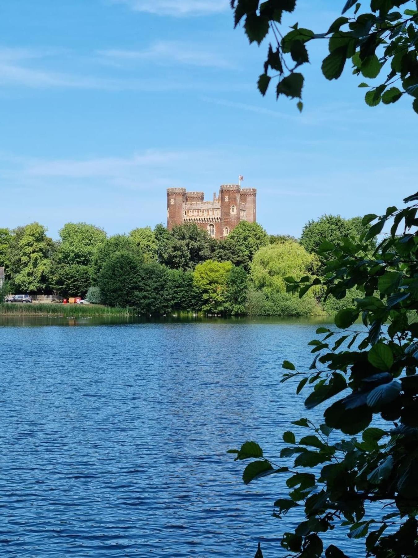 Rudd Luxury Lakeside With Fishing & Hot Tub@tattershall Дом отдыха *